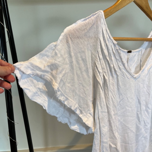 Free People White Short Sleeve V-Neck Linen Flowy Shirt Size XS C001 - Picture 9 of 12